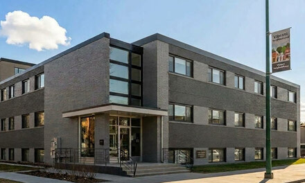 584 Corydon